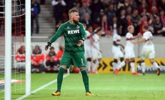 九游体育网页版登录入口-科隆队在客场比赛中抢得三分