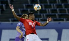 九游体育在线登录-包含恒大后防线频繁失误，客场告负无缘三分的词条