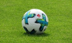 九游体育官网-沙尔克04遭遇四连败，陷入德甲悬崖边缘，沙尔克04曾经球星