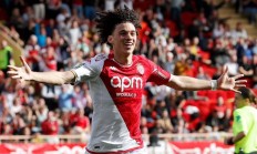 九游体育app下载-包含里昂客场战平雷恩，不分胜负的词条