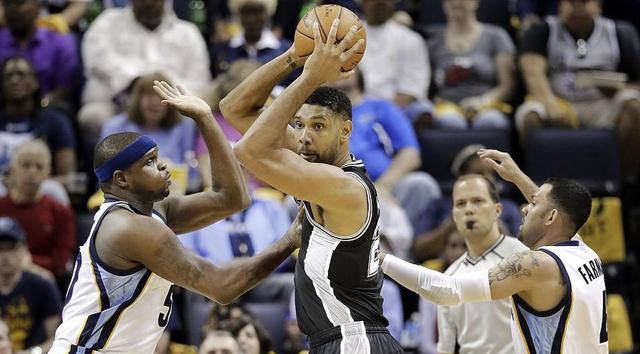 九游体育入口-NBA超级巨星集锦，库里詹姆斯实力碾压对手