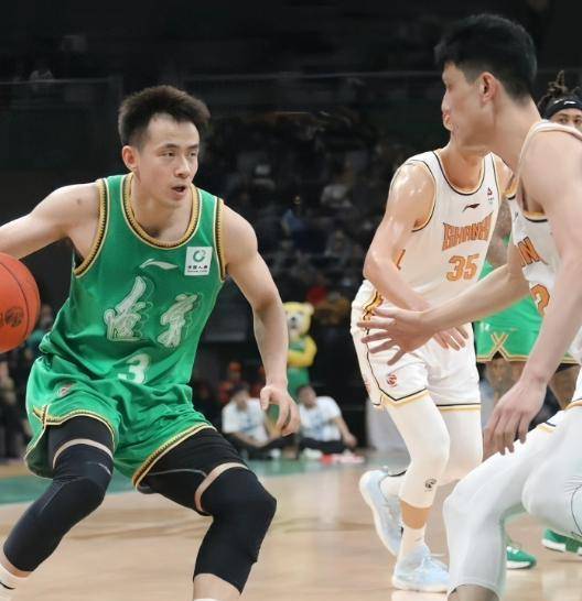 关于山东豪取六连胜，取得强势复兴的信息