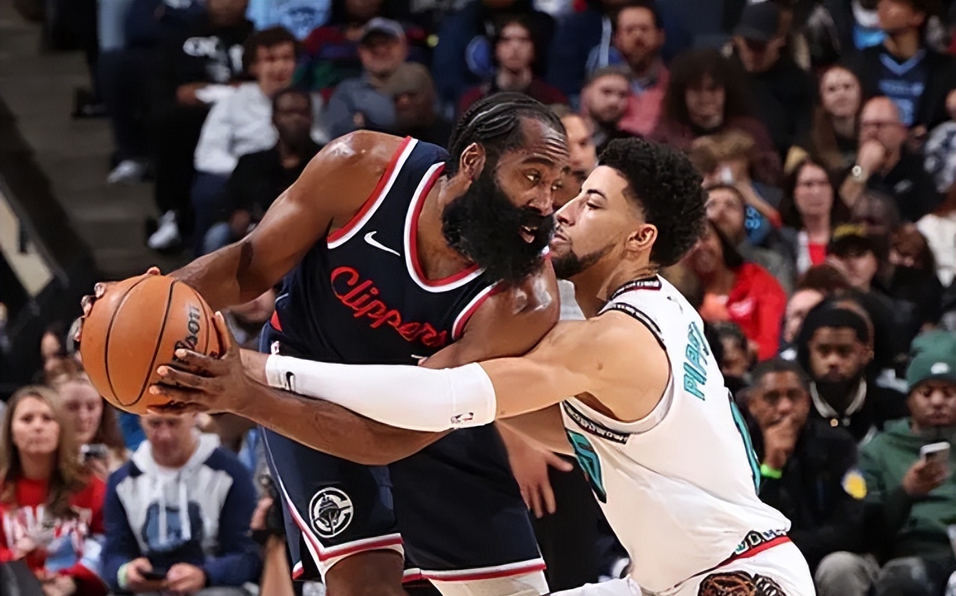 快船客场惜败灰熊，乔治与雷吉-杰克逊分别砍下分的简单介绍